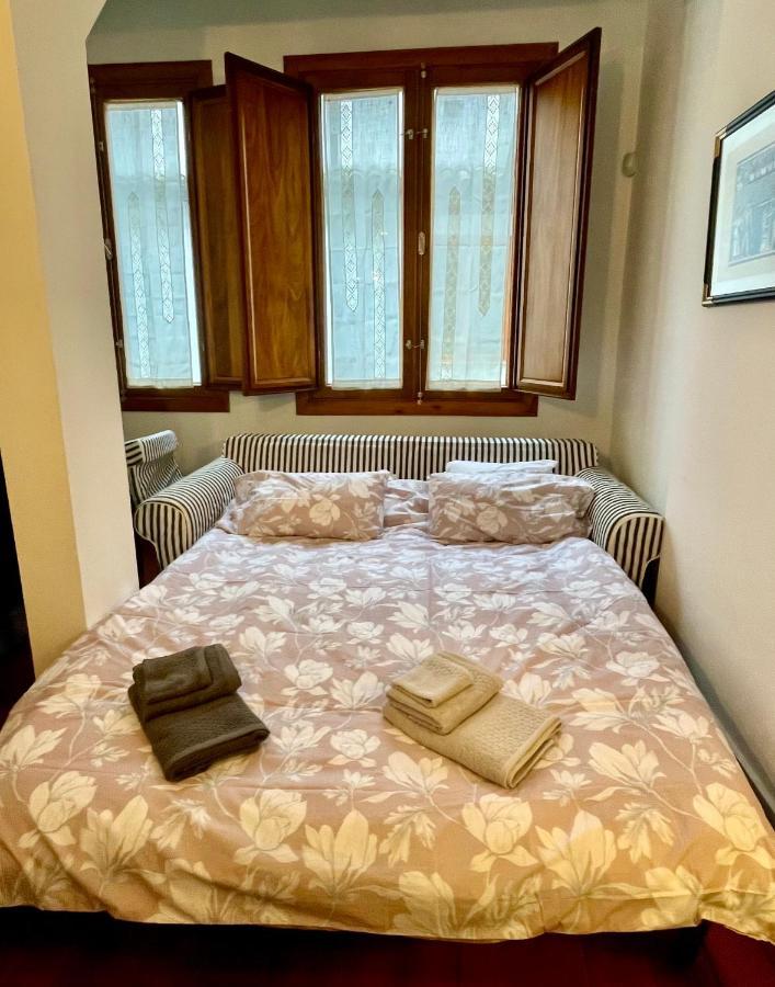 Duplex Toledo Catedral Con Parking Gratis Leilighet Eksteriør bilde